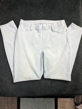 Time & Tru Light Wash Jeggings Size L